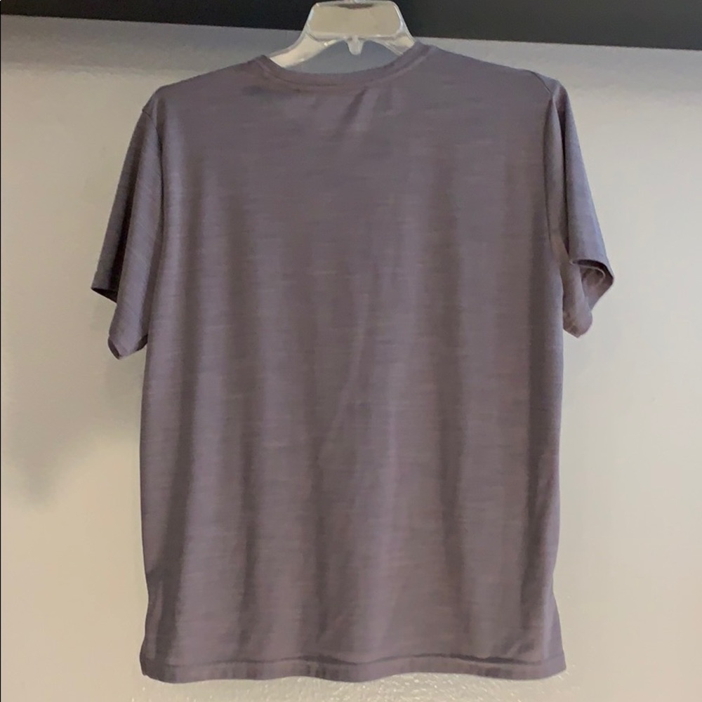 NIKE SIZE LARGE DRI FIT SHORT SLEEVE TOP - Picture 5 of 6